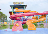 فایبرگلاس سرسره مارپیچ آب استخر زمین بازی سرسره برای پارک تفریحی